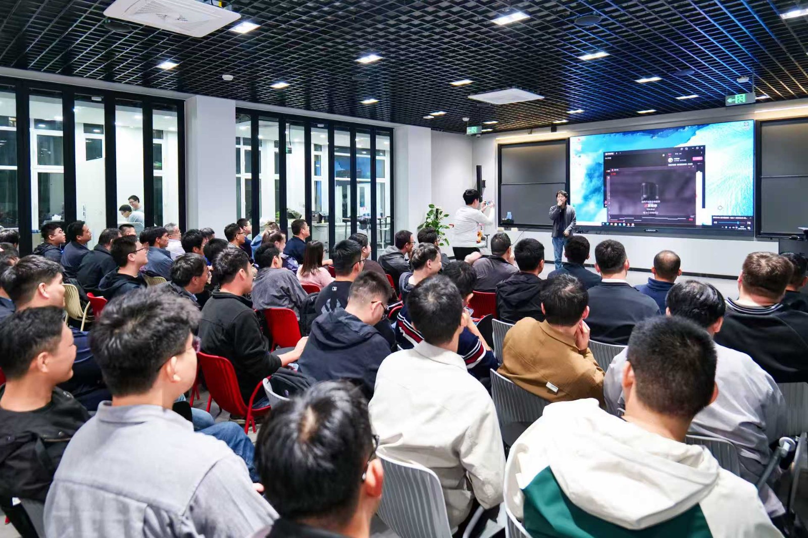 1761011450597022622.jpg 1761011450597022622.jpg